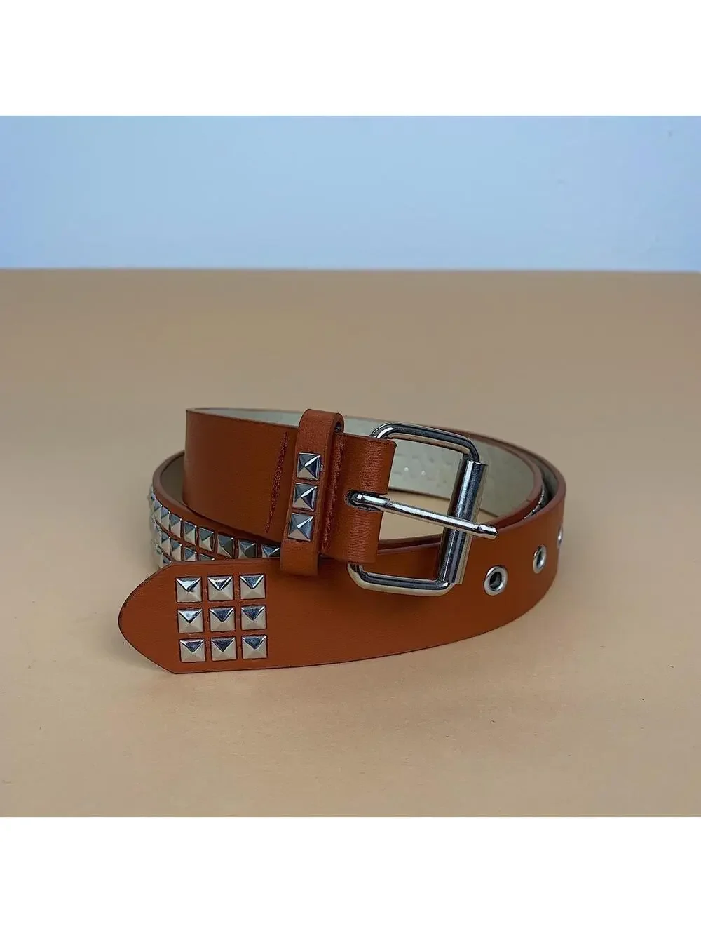 Diamond Studded brown essential belt. Y2k 2000s style. Fits a 30-36 inch waist